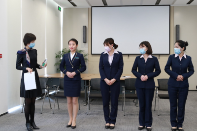 國網(wǎng)信通產(chǎn)業(yè)集團(tuán)智芯公司舉辦“知禮儀、守規(guī)矩”系列培訓(xùn)，提升會議服務(wù)專業(yè)素養(yǎng)